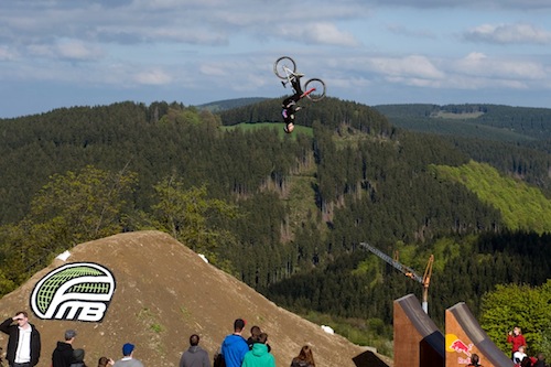 Dirt Masters Jump