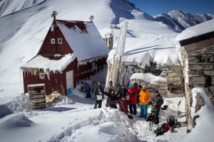 Besuch im Kloster Nähe Gudauri Skigebiet | Travel Delight