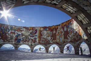 Russisch georgisches Denkmal im Gudauri Skigebiet | Travel Delight