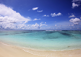 Surfing-Maldives_Jailbreaks-Surf Villa_ (18)