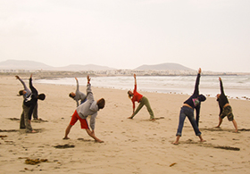 Yoga-Lanzarote-n the beach