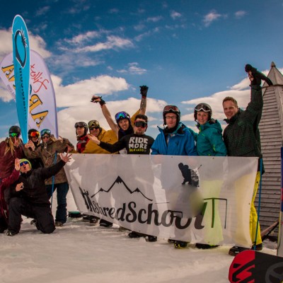 Shredschool mit den Ästhetikern in Zell am Ziller - Kostenloses Snowboard Coaching