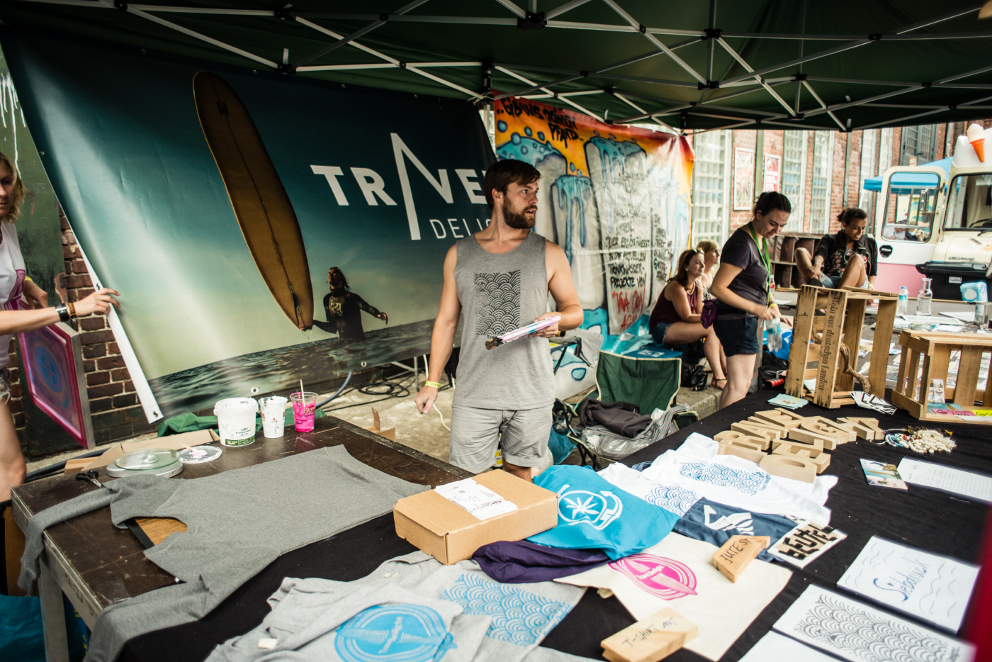Travel Delight Stand
