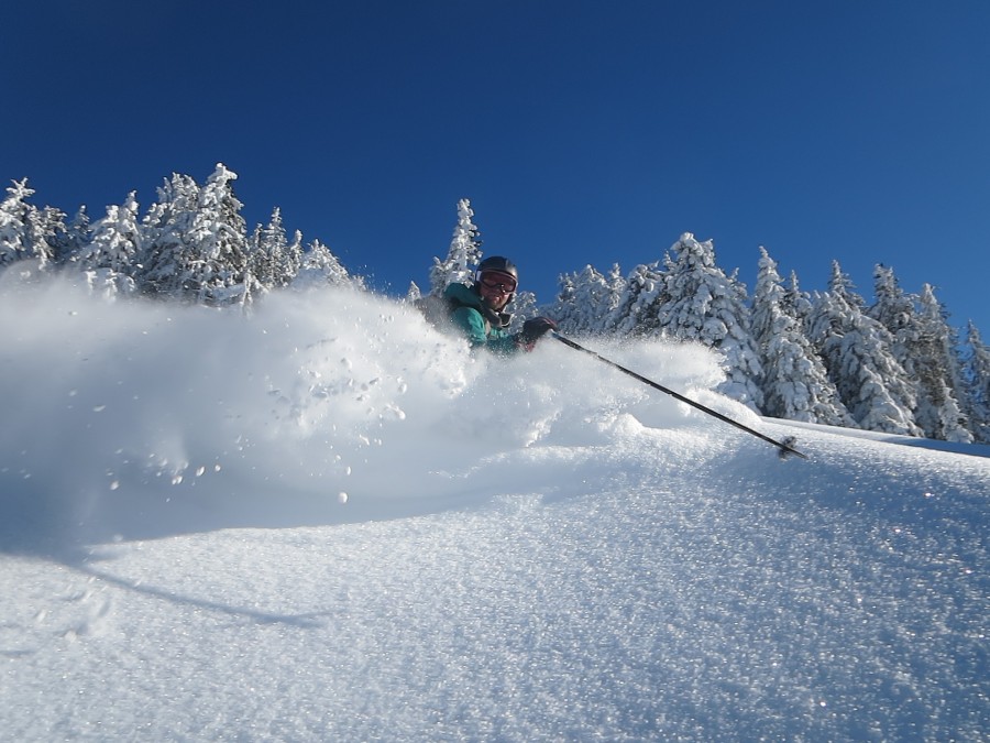 First Lines im Tiefschnee