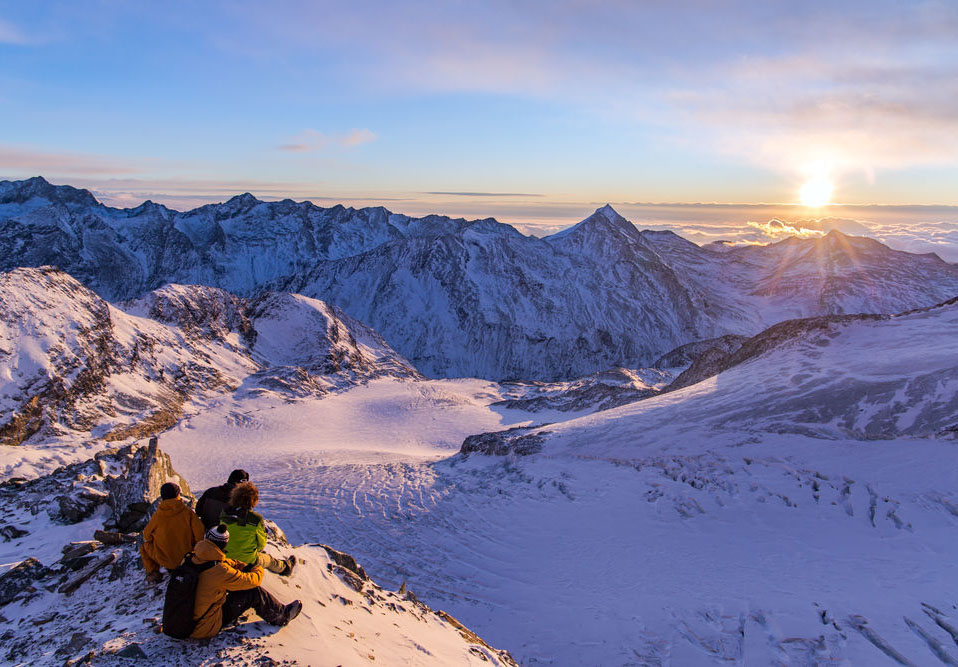 Skireise Saas-Fee Sonnenuntergang | Travel Delight